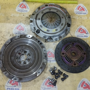 Маховик Mitsubishi 4B10 4B11 Lancer CY4A m/t + корзина ( диаметр диска 225 мм. ) MN163878