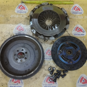 Маховик Mitsubishi 4B10 4B11 Lancer CY4A m/t + корзина ( диаметр диска 225 мм. ) MN163878