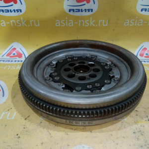 Маховик Audi BZB/CCZ/CZP A3 8P1/8J3/AD1 '2008 DSG-6 DQ250 (робот) 06J105266D