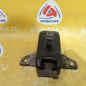 Подушка двигателя Volkswagen CNE/CSH Amarok '2016 2.0L TDI 2H0199256A