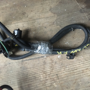 Датчик ABS Mitsubishi Airtrek CU2W/CU4W перед, прав