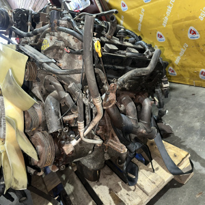 Двигатель Nissan VQ40-202351A БЕЗ КОНДЁРА Pathfinder/Xterra R51