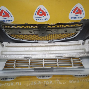 Бампер Chevrolet Epica V250 перед решётка, туманки 96633961