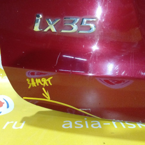 Дверь задняя Hyundai Tucson/ix35 LM/TM '2009-2015 фонари до рест. спойлер (вмятина, тычки)