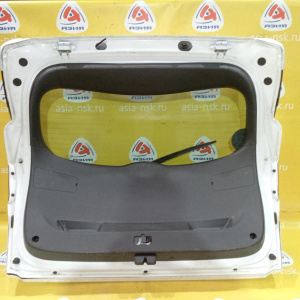 Дверь задняя Hyundai Tucson TL '2015 фонари, спойлер (вмятина)