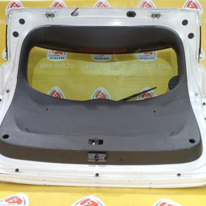 Дверь задняя Hyundai Tucson TL '2015 фонари, спойлер (вмятина)