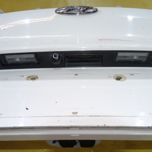 Дверь задняя Hyundai Tucson TL '2015 фонари, спойлер (вмятина)