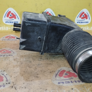 Гофра впускного коллектора Toyota 2UZ Sequoia/Tundra UCK30/UCK45 пластик 17880-0F010