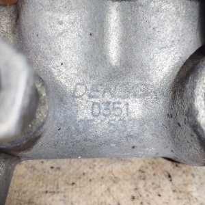 Топливная рейка Isuzu/Nissan 4HL1 Elf NKR81 в сборе с трубками клапан 6100 CommonRail ( 0351 )