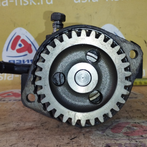 Гидроусилитель Isuzu/Nissan 4HL1/4HF1/4HG1 Elf NKR81 шестерня запрессована ЧУГУН трубка высокого давления справа по ходу движения