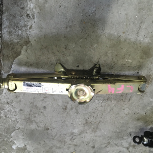 Домкрат Honda CF4 600кг.