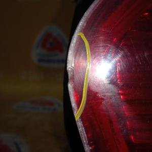 Стоп Hyundai Sonata EF/DA '2001-2013 L (сколы на стекле и на корусе) 92401-3D0