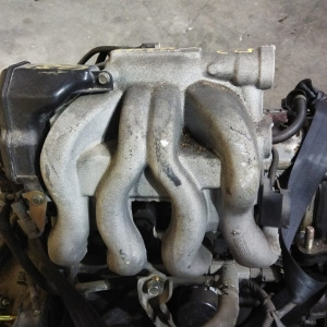 Двигатель Mazda B3-263468 впрыск без генератора и трамблера Demio DW3W-358399 '1996-