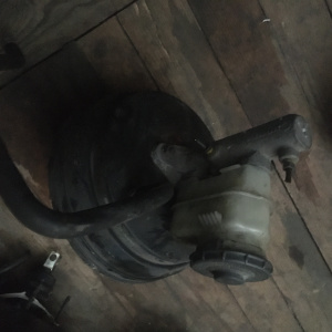 Главный тормозной цилиндр Honda RF1/2 Stepwgn с вакуумником