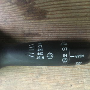 Блок подрулевых переключателей Toyota Corolla Fielder NKE165 L +задн. дворник