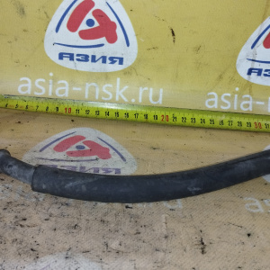 Шланг топливный Toyota 90923-01421 Mark II GX105 1G-FE BEAMS соединение топливопровода между двс и кузовом