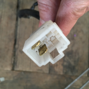 Замок двери Mazda GF8P Capella зад, прав