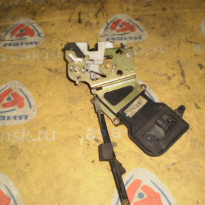 Замок двери Mazda DY3W Demio 6 контактов зад, прав