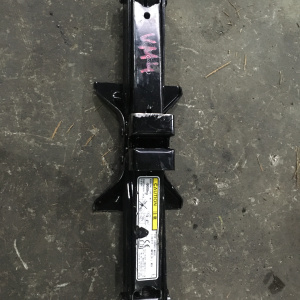 Домкрат Subaru Levorg VM4/VMG/ BR5/BR9/BRF/BRD/BRM/BS9/BM5/BM9/BN9/GJ2/GJ7/GK3/GK7/GP2/GP7/GT2/GT3/GT7 97032AL000. 97032FG010. 97032FG011. 900 кг.