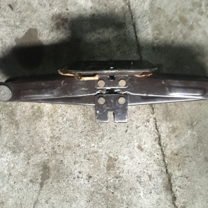 Домкрат Toyota Estima ACR30 09111-28030 1250 кг.