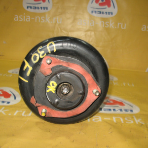 Стойка Nissan N30 R'nessa перед, прав крепление ABS под болт до 2000г. 4WD=2WD