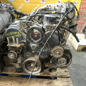 Двигатель Mitsubishi Y72-2D03833 ТРАМБЛЕРНЫЙ 12 VALVE Diamante/Pajero