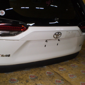 Дверь задняя TOYOTA RAV4 AXAA54 '2018- Спойлер,камера