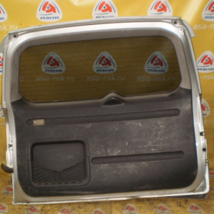 Дверь задняя Toyota RAV4 ACA30 (В сборе) под запаску (Дефект нижних накладок) Спойлер