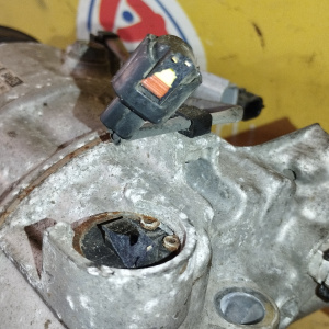 Компрессор кондиционера Nissan MR20-DD Serena C27 ДЕФЕКТ ДАТЧИКА 2-а разъёма с эл. клапаном 6 ручейков 92600-5TA0A