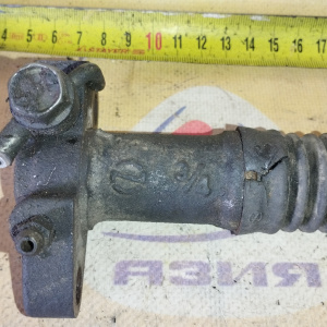 Рабочий цилиндр сцепления Suzuki Escudo TD52W J20A RHD чугун устанавливается с правой стороны