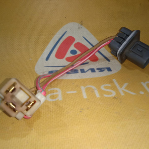 Патрон лампы Hyundai Santa Fe SM/BB R для фары 101-1199 фишка 3 конт. квадр.