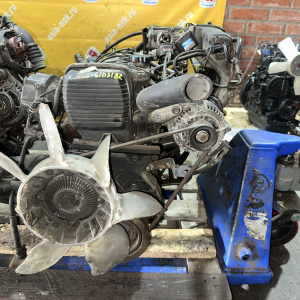 Двигатель Toyota 1G-FE-6103182 БЕЗ НАВЕСНОГО Crown GS130