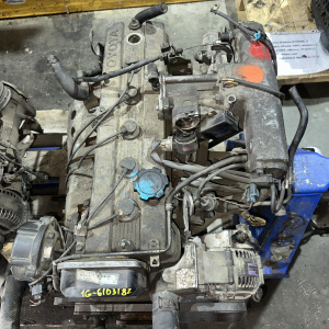Двигатель Toyota 1G-FE-6103182 БЕЗ НАВЕСНОГО Crown GS130