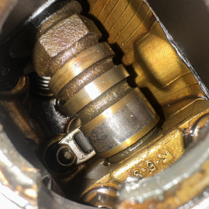 Двигатель Mitsubishi 4G63-TS8389 2WD/4WD 2 вальн DOHC с датчиком коленвала Chariot/RVR N23W-5409468