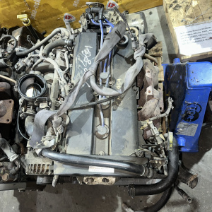 Двигатель Mazda YF-211691 2WD/4WD a/t БЕЗ КОНДЁРА И КОРПУСА ТЕРМОСТАТА Tribute EPEW