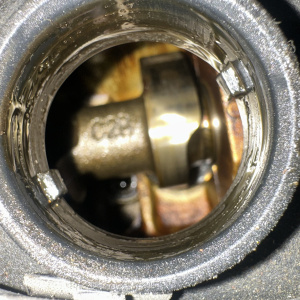 Двигатель Mazda YF-215162 2WD/4WD m/t БЕЗ КОНДЁРА И КОРПУСА ТЕРМОСТАТА Tribute EPEW