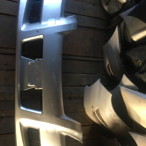 Бампер Toyota Blade GRE152 перед с туманками 52119-12B20