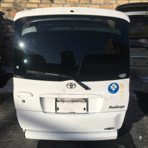 Дверь задняя TOYOTA Funcargo NCP20