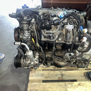 Двигатель Toyota 2TR-FE-0854637 с EGR без кондёра и генератора Hiace TRH2