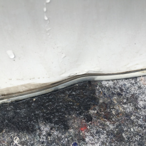 Дверь задняя MITSUBISHI Airtrek CU2W дефект