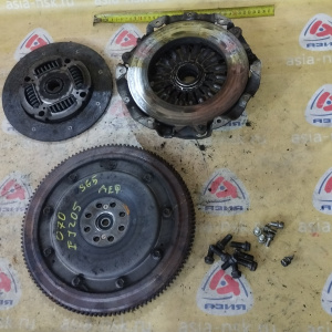Маховик Subaru EJ205/EJ208 Forester SF5/BH5/GGA m/t обратный выжим, + корзина ( трещины на маховике ) диаметр диска 230 мм. ( 070 )