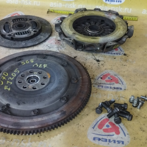 Маховик Subaru EJ205/EJ208 Forester SF5/BH5/GGA m/t обратный выжим, + корзина ( трещины на маховике ) диаметр диска 230 мм. ( 070 )