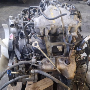 Двигатель MITSUBISHI 6G72-XL7137 SOHC .кат. фильтр с права Pajero/Montero V93W-0400612