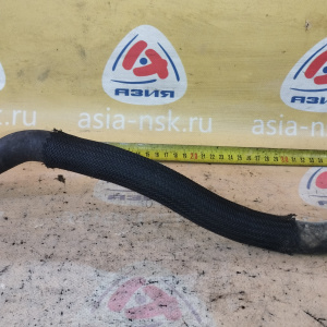 Патрубок радиатора печки Mazda E1126124XC Tribute EPFW YF с корпуса термостата на радиатор печки