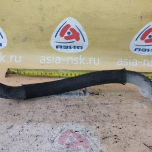 Патрубок радиатора печки Mazda E1126124XC Tribute EPFW YF с корпуса термостата на радиатор печки