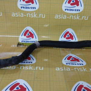 Патрубок радиатора печки Mazda E1126124YB Tribute EPFW YF с помпы на радиатор печки( с теплообменника двс под масленным фильтром на рад.п. )