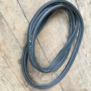 Уплотнительная резинка багажника Honda HR-V GH3 R