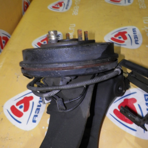 Ступица Mazda EPFW Tribute зад, лев 4WD ABS  бараб. (дефект салентблока)