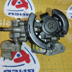 Заслонка дроссельная Toyota 3S-FE Caldina/Corona/Carina ST190/ST215 22210-7A610 ДЕФЕКТ 3 болта ( катушечный )