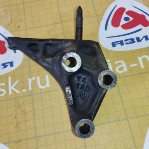 Крепление подушки ДВС Toyota 3S-FE Caldina ST191/ST195/ST215/SXM15/SXN15/SXA10/ST202 '1996- 2WD/4WD перед, прав 12315-74140